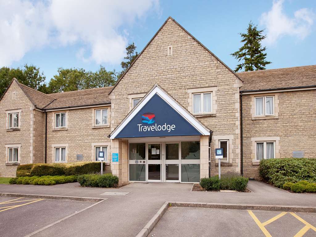 Travelodge Cirencester Exteriör bild